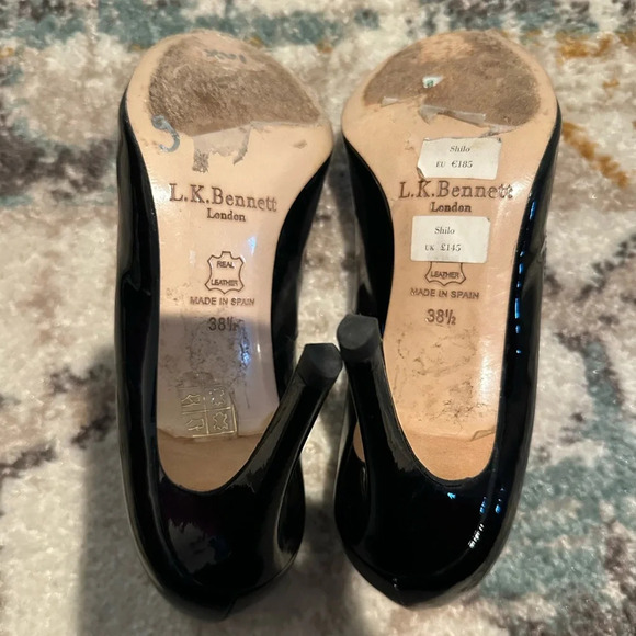 LK Bennett black patent leather round toe pumps - Picture 5 of 5